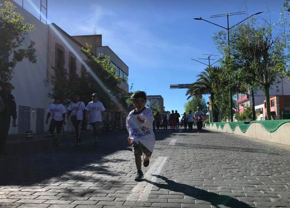 Realizan en Apizaco carrera para la promoción del voto